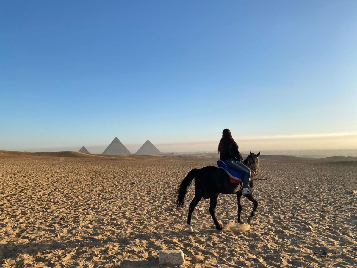 Eagles Pyramids View Ξενοδοχείο Kafret el-Gabal Εξωτερικό φωτογραφία
