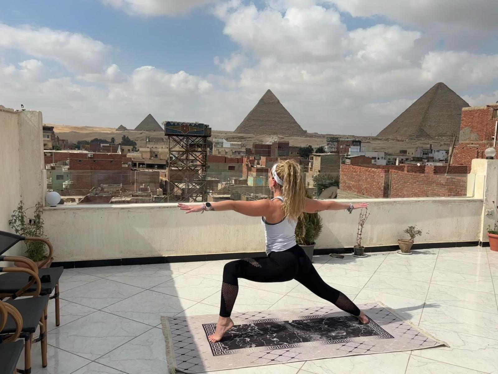 Eagles Pyramids View Ξενοδοχείο Kafret el-Gabal Εξωτερικό φωτογραφία