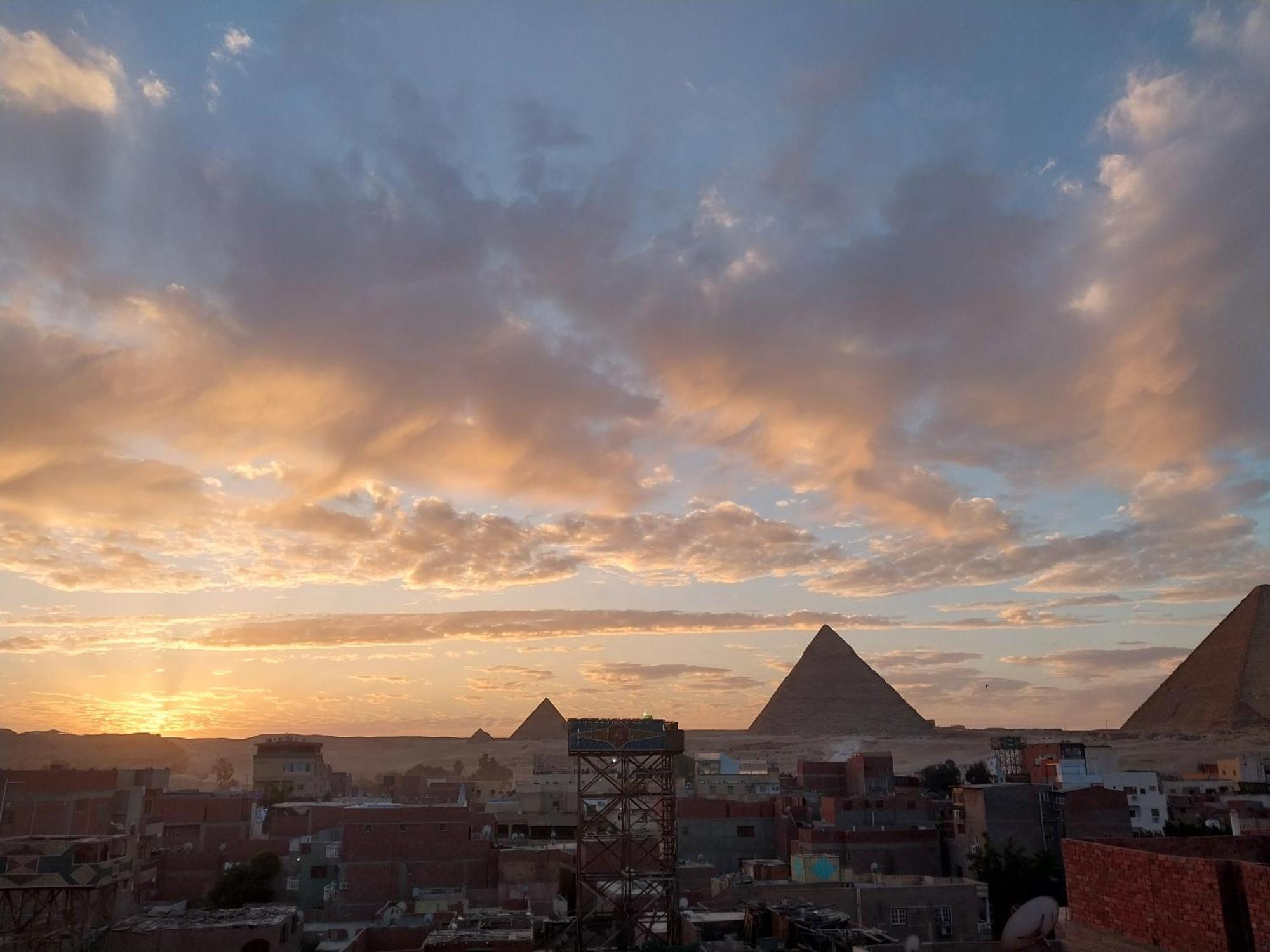 Eagles Pyramids View Ξενοδοχείο Kafret el-Gabal Εξωτερικό φωτογραφία