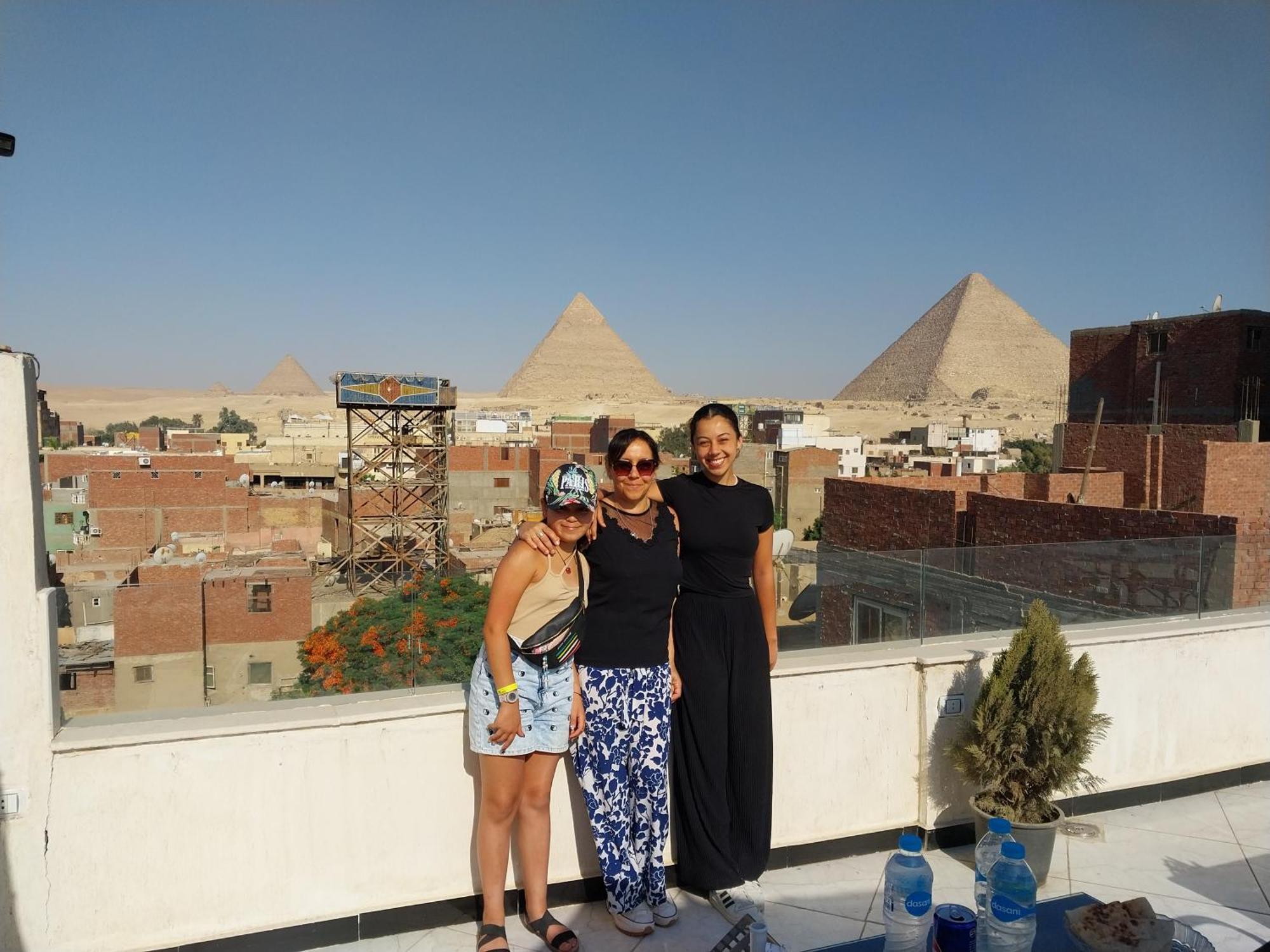Eagles Pyramids View Ξενοδοχείο Kafret el-Gabal Εξωτερικό φωτογραφία