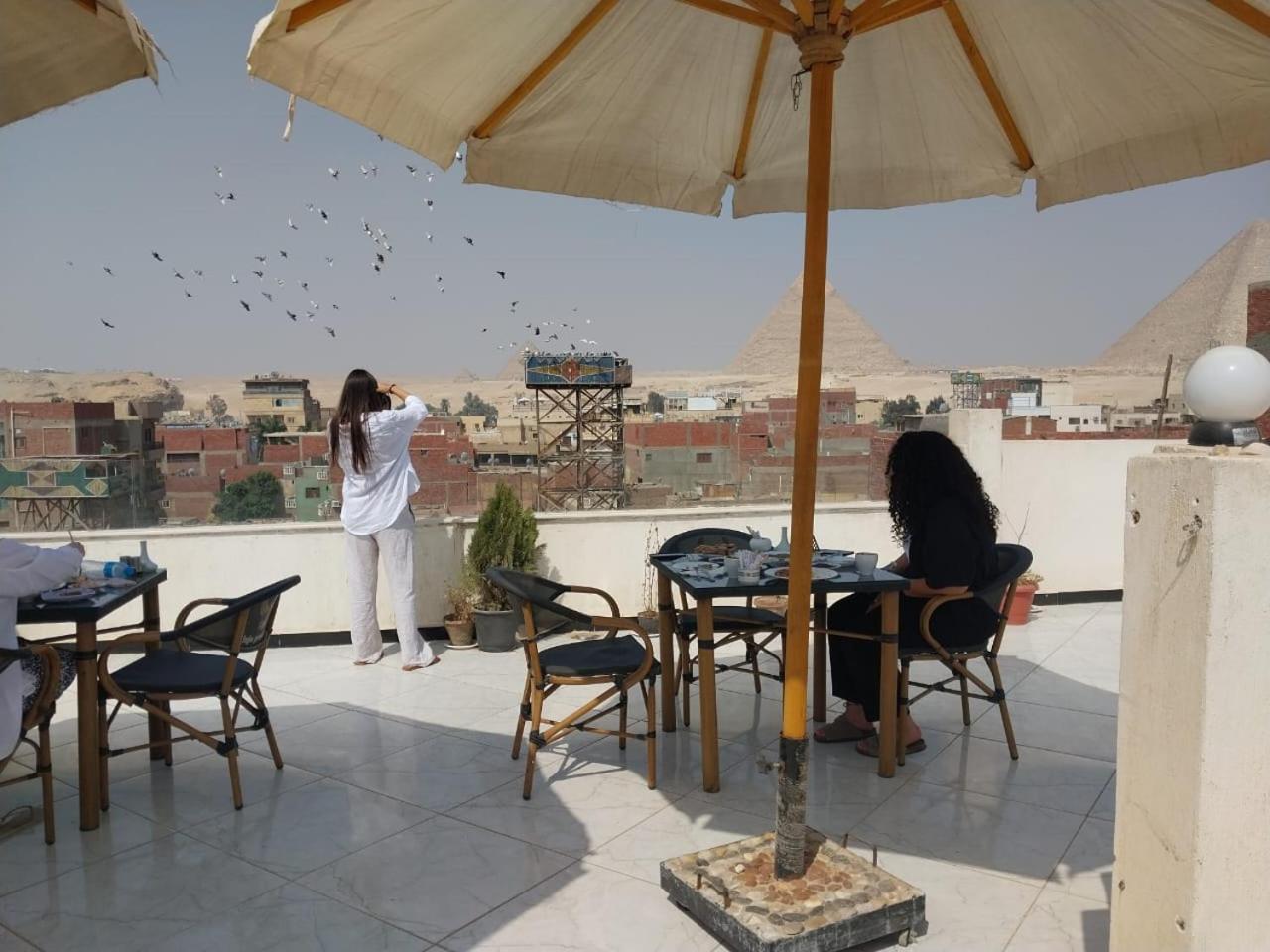 Eagles Pyramids View Ξενοδοχείο Kafret el-Gabal Εξωτερικό φωτογραφία