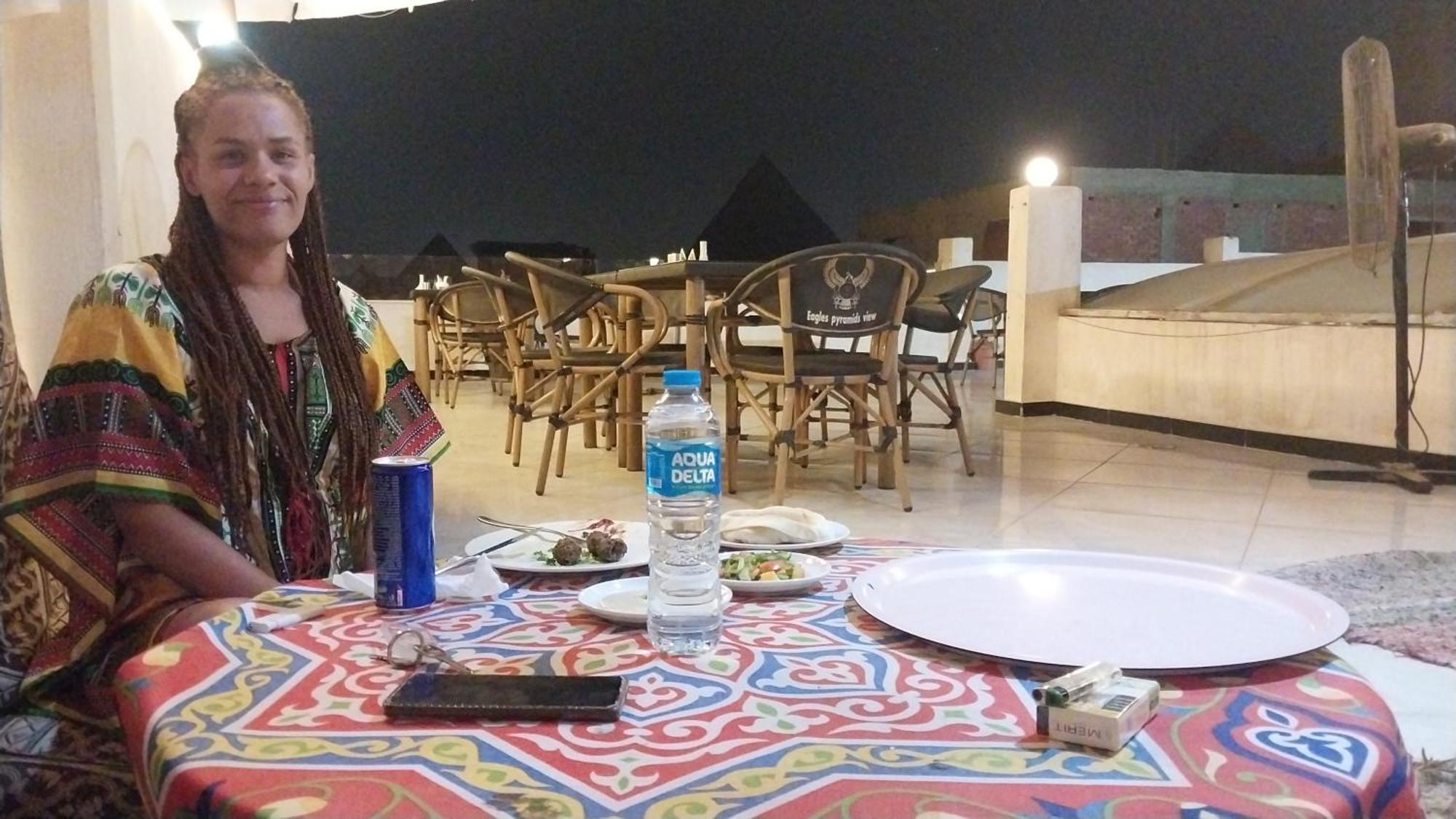 Eagles Pyramids View Ξενοδοχείο Kafret el-Gabal Εξωτερικό φωτογραφία